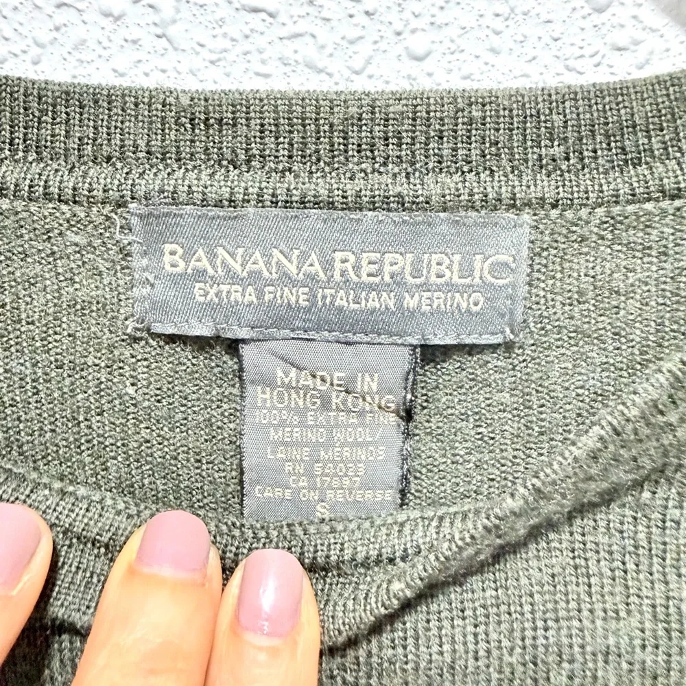 Banana Republic 100% merino wool‎ Olive green Long Sleeve sweater S